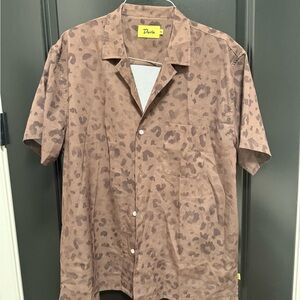 Dada Men's Brown Leopard Print Button Down Shirt